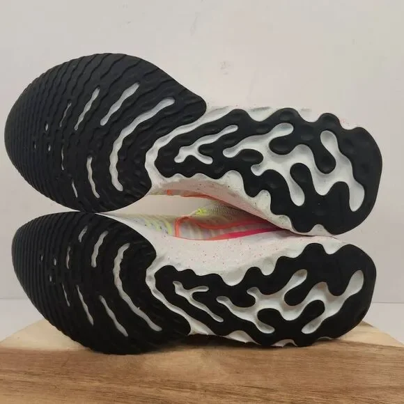 Nike Wmns React Infinity Run 2 'White Gradient' Size 8.5 - Picture 8 of 12